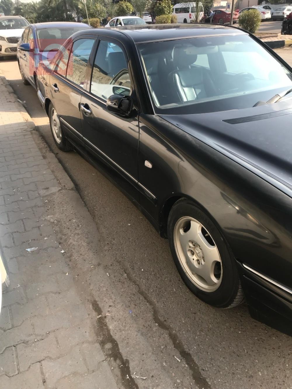 مرسيدس بنز E-Class